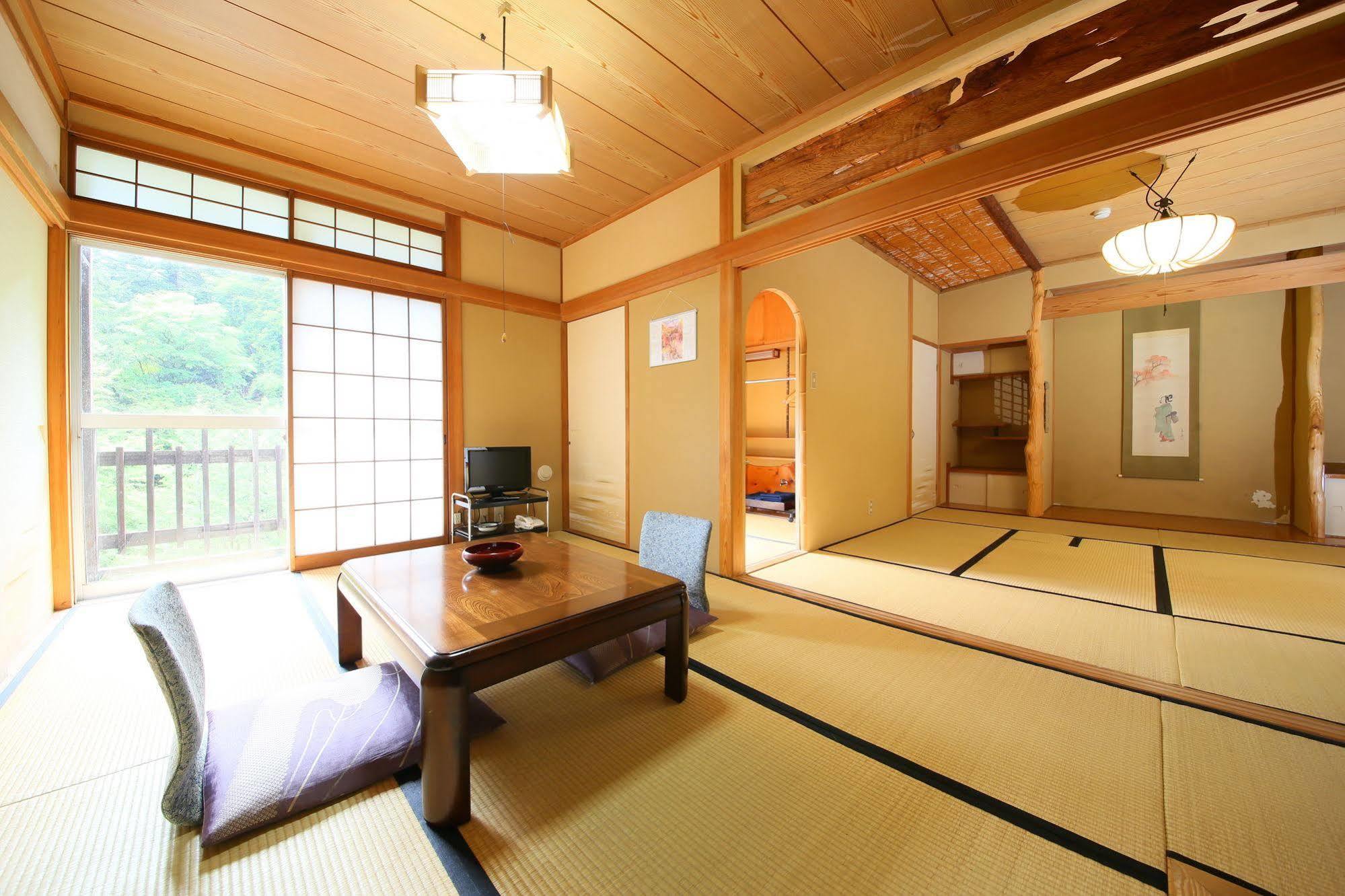 Yama No Yado Meiji Onsen Chino Buitenkant foto